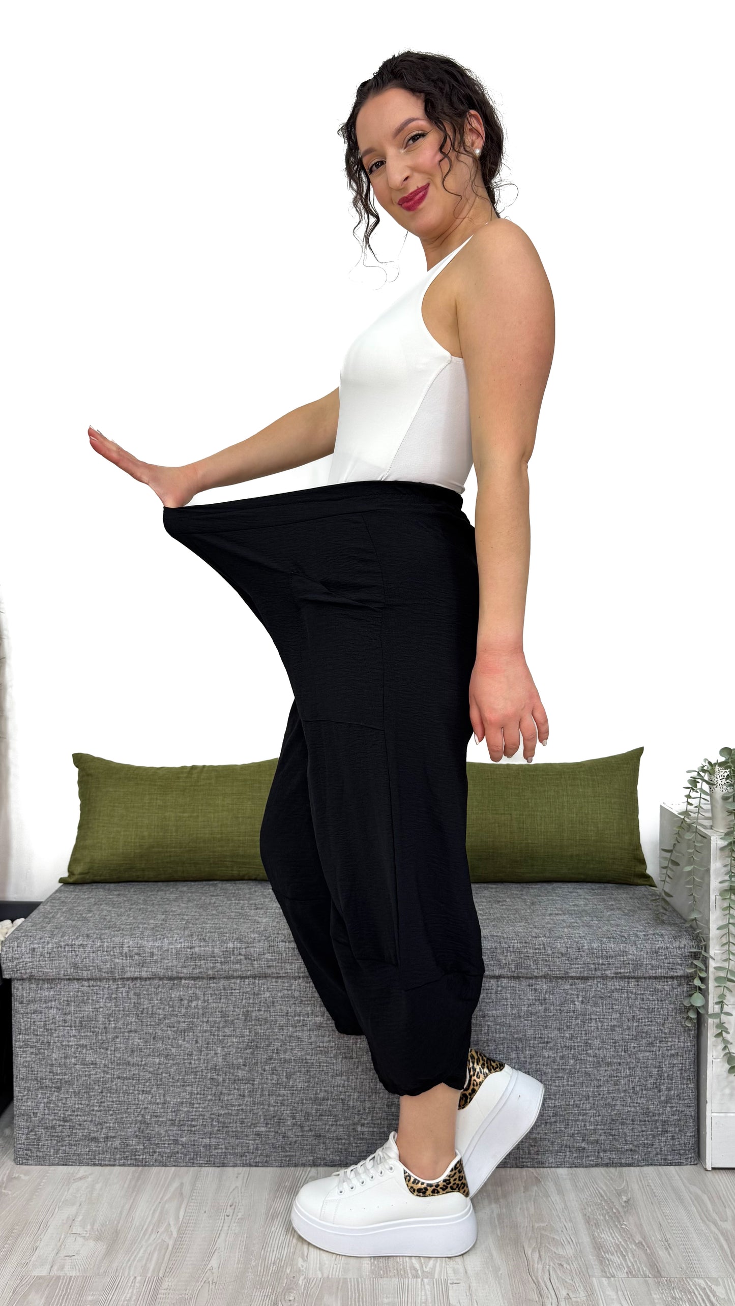 PANTALONE MAMBO con taglio obliquo sulla caviglia