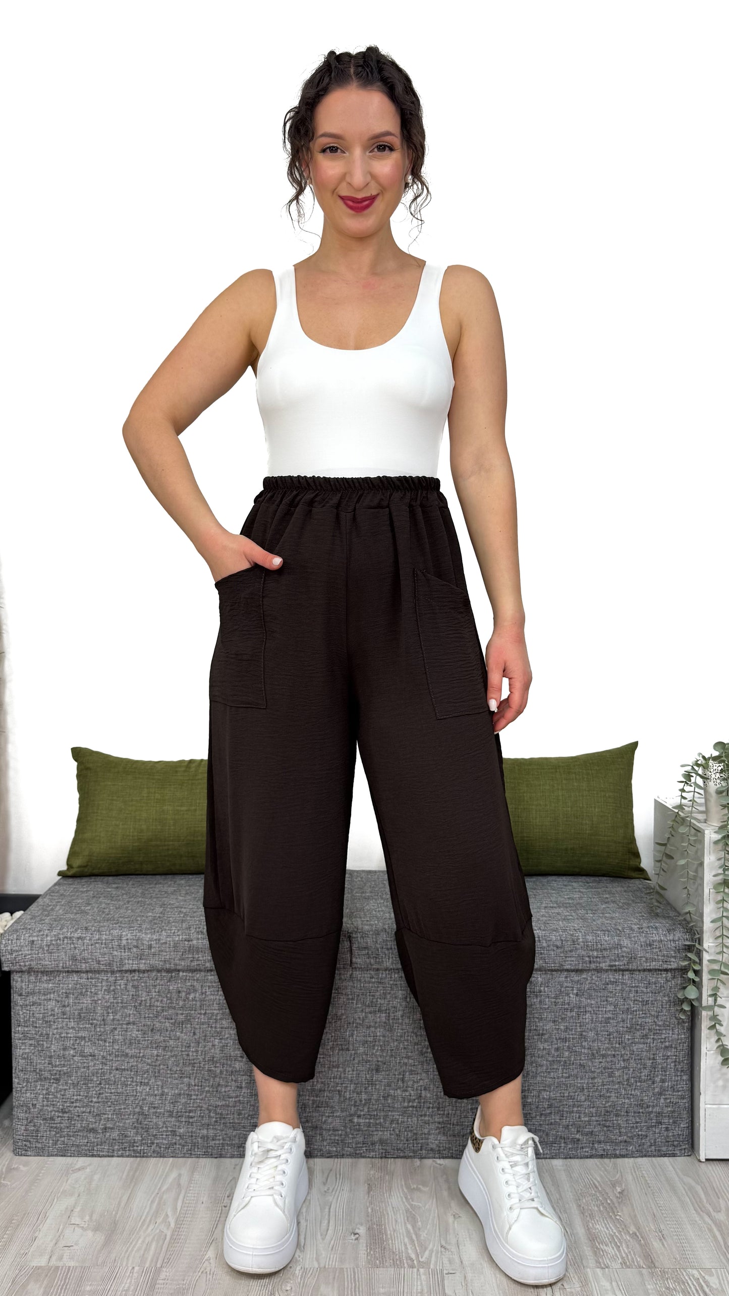 PANTALONE MAMBO con taglio obliquo sulla caviglia