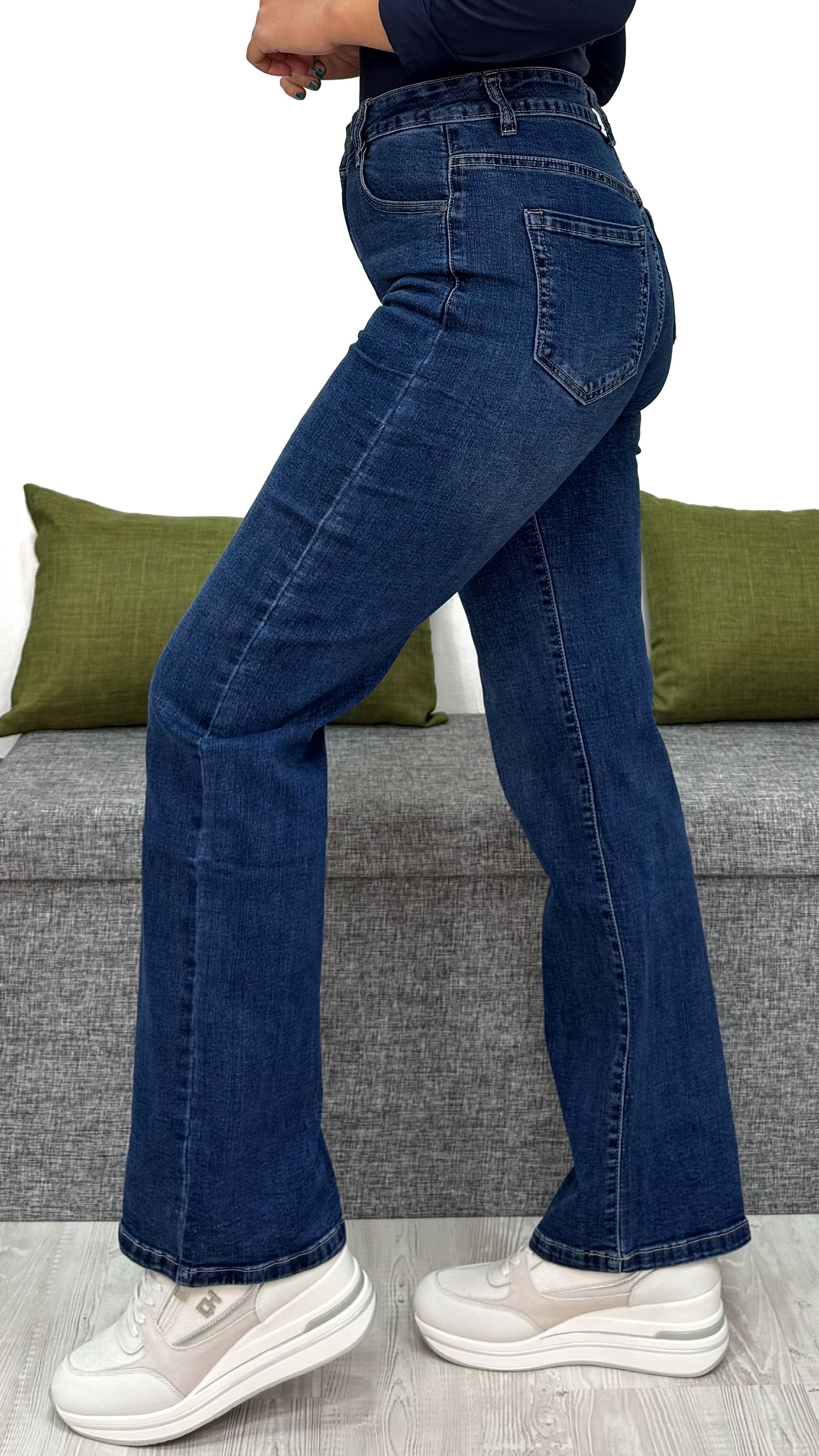JEANS A GAMBA DRITTA