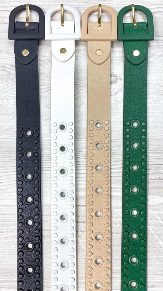 Cintura da donna con fibbia e cinturino tono su tono, disponibile nel colore nero,bianco, nude e verde.