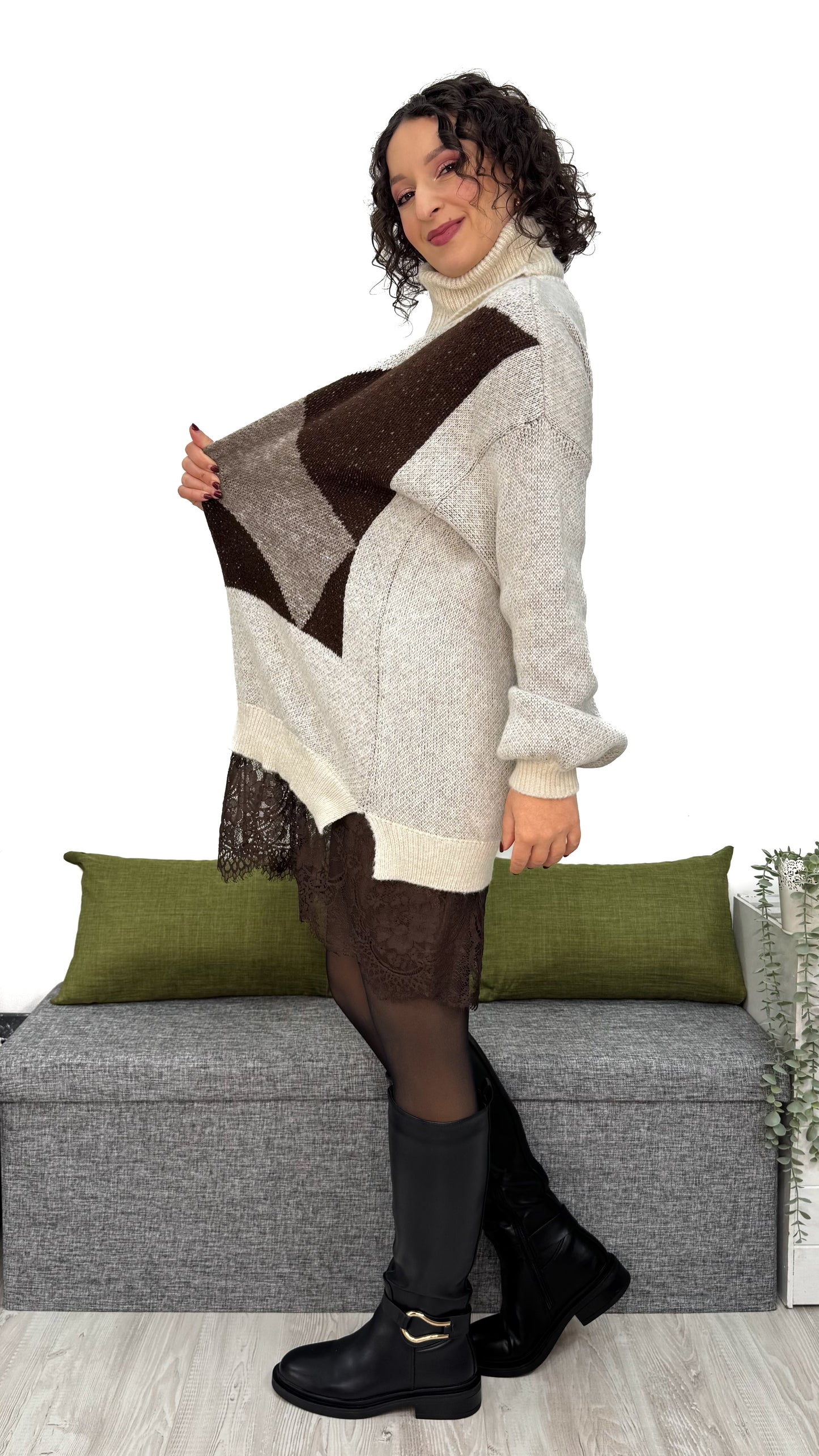 ABITO/MAGLIONE CON PIZZO