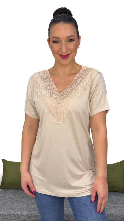 T-SHIRT CON PIZZO ideale anche come sotto giacca