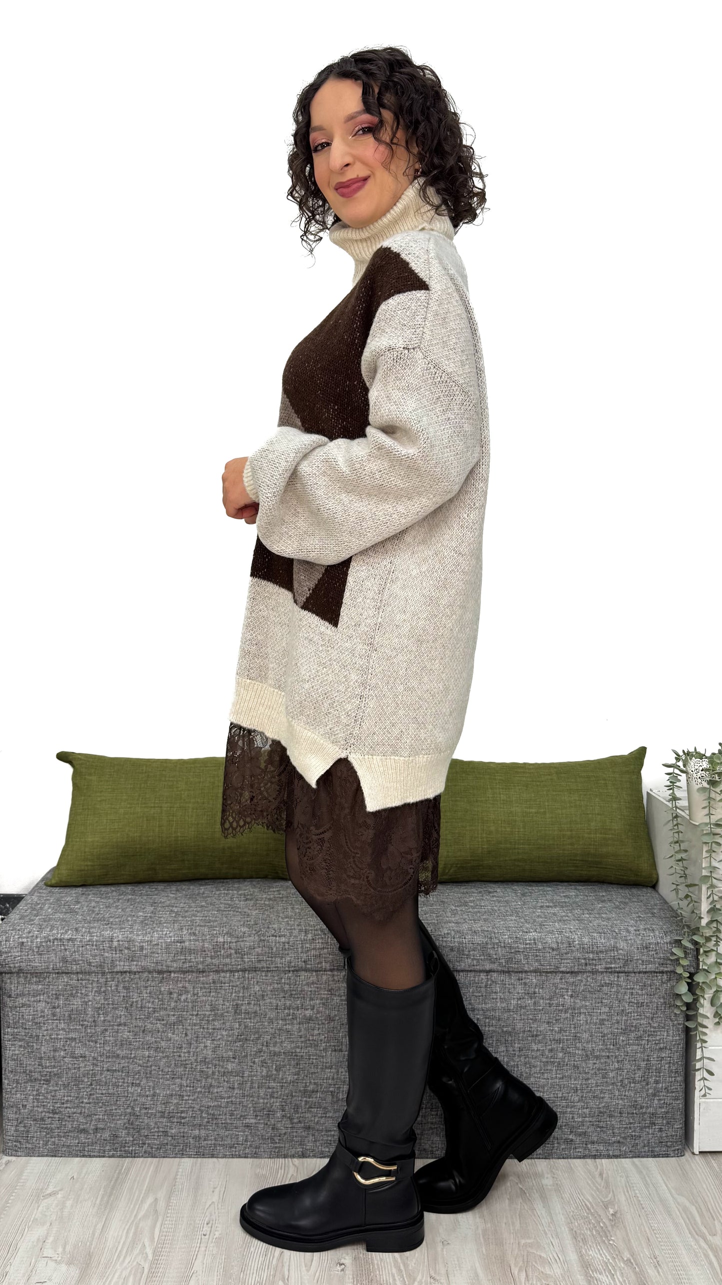 ABITO/MAGLIONE CON PIZZO