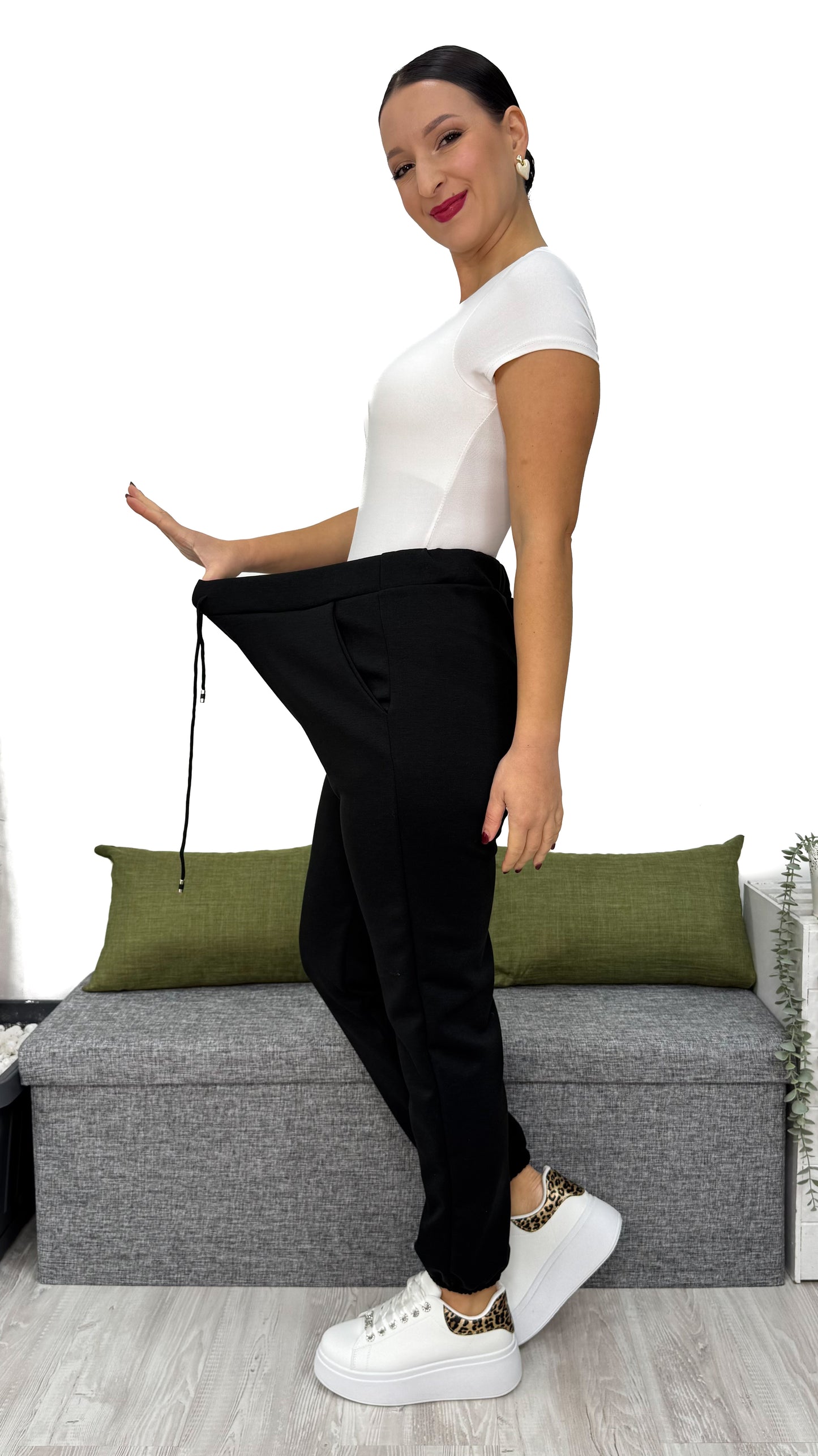 TUTA FELPATA CON BORDINO