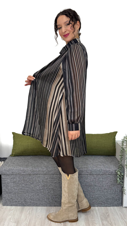 ABITO RIGHE RAFFINATE