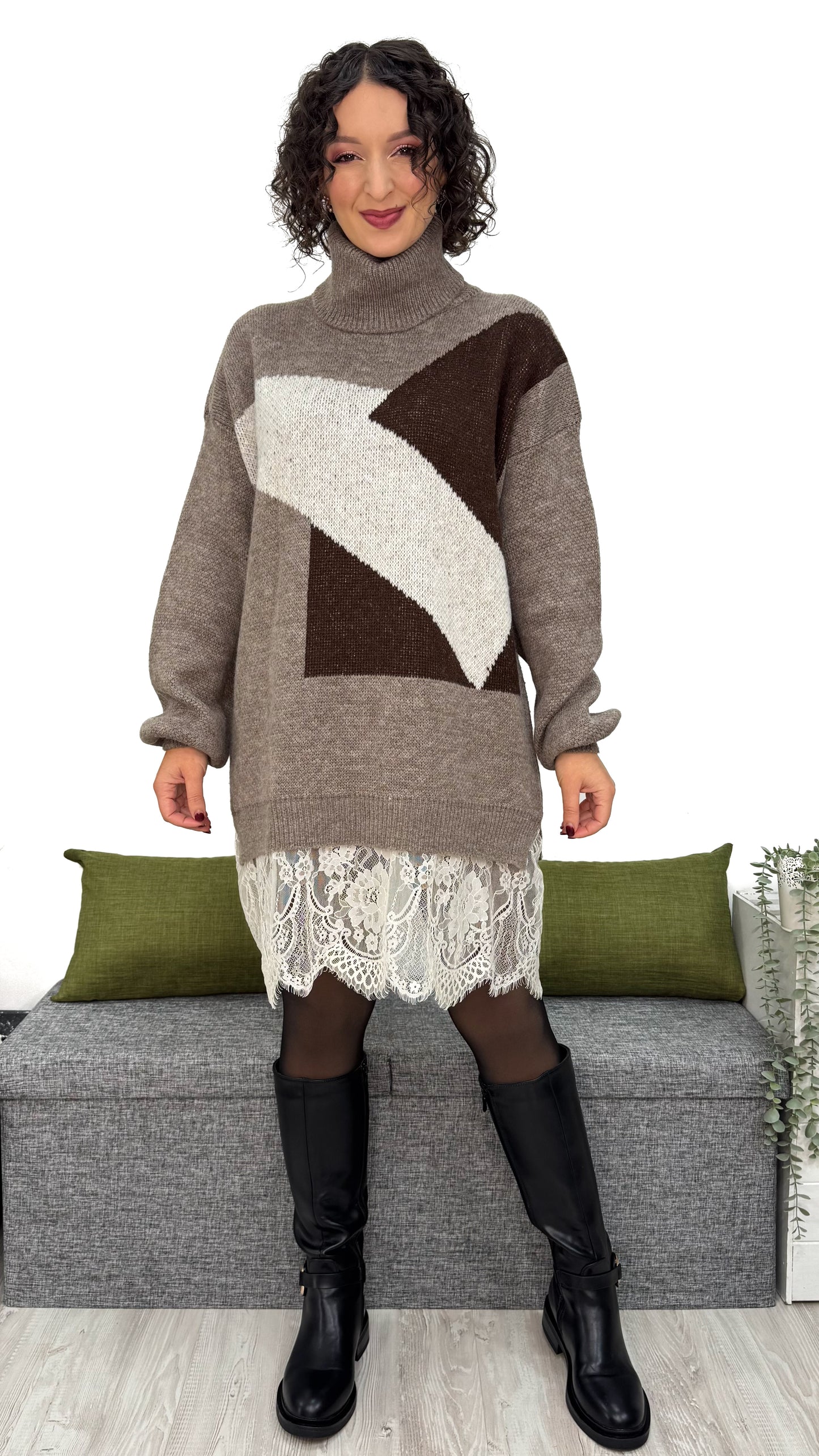 ABITO/MAGLIONE CON PIZZO