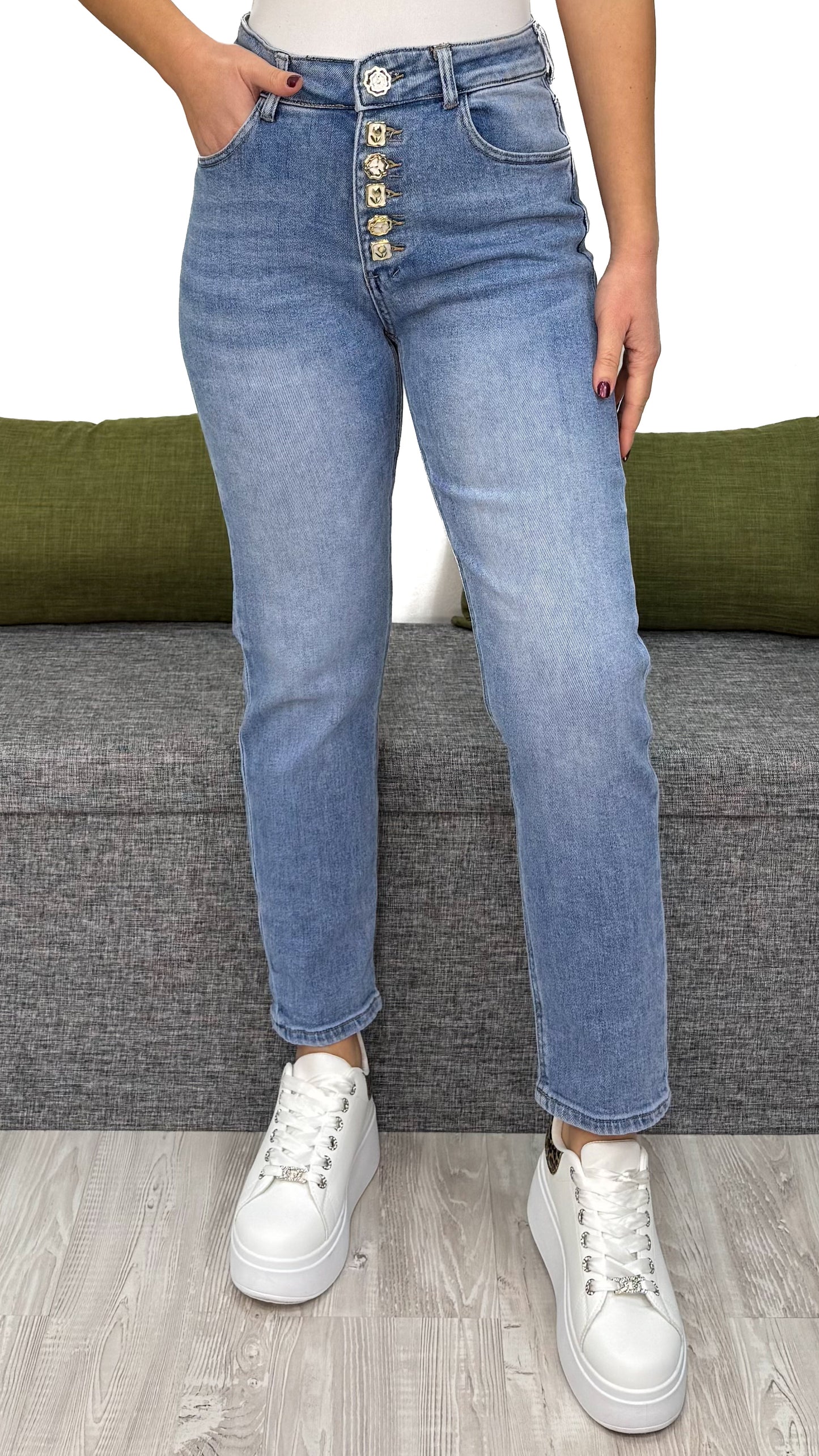 JEANS MOM-FIT BOTTONI FIORI