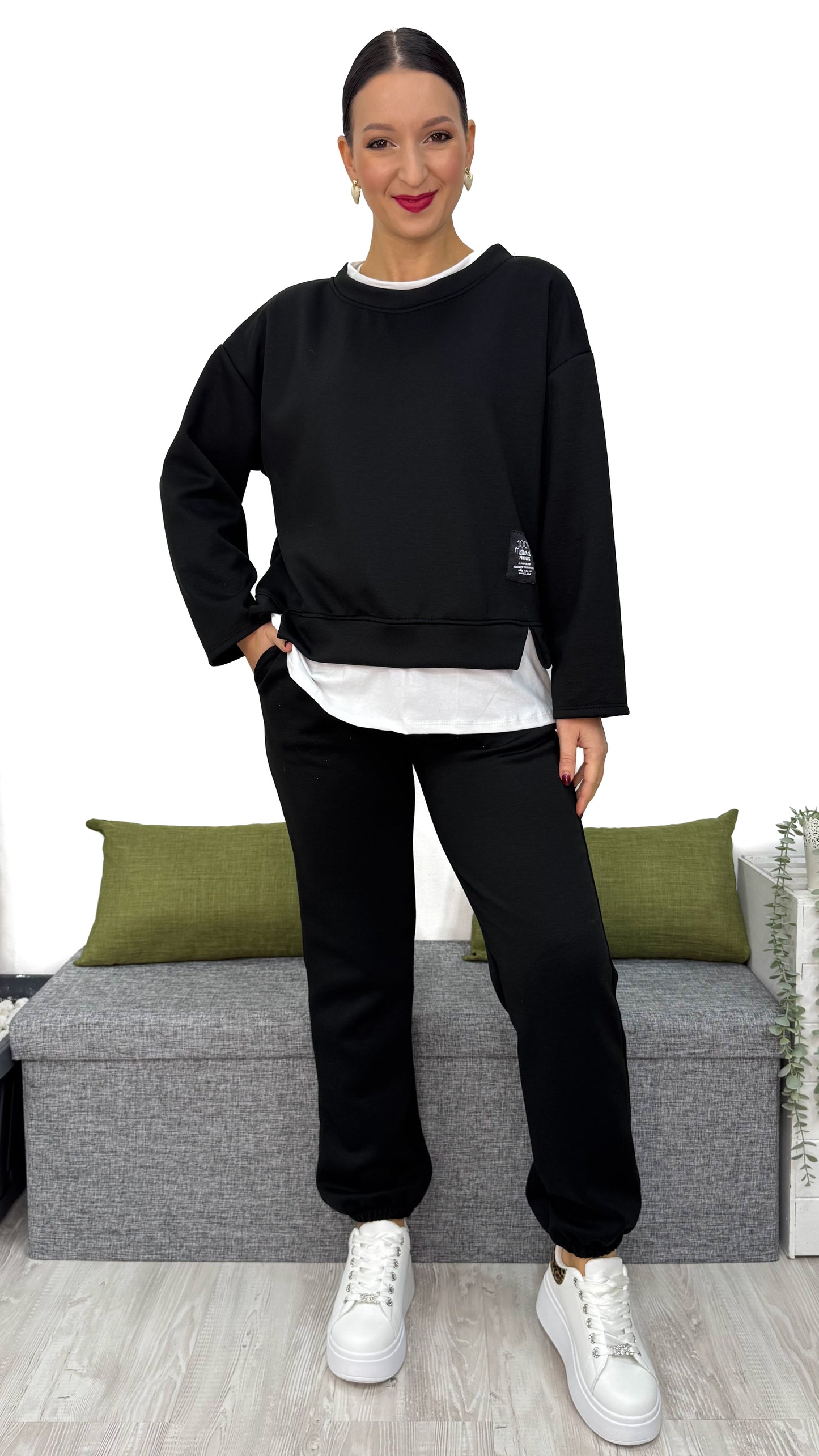 TUTA FELPATA CON BORDINO